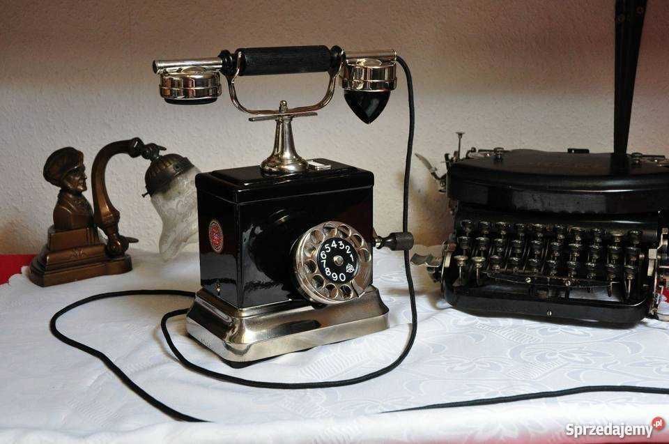 Stary Polski Telefon z korbką