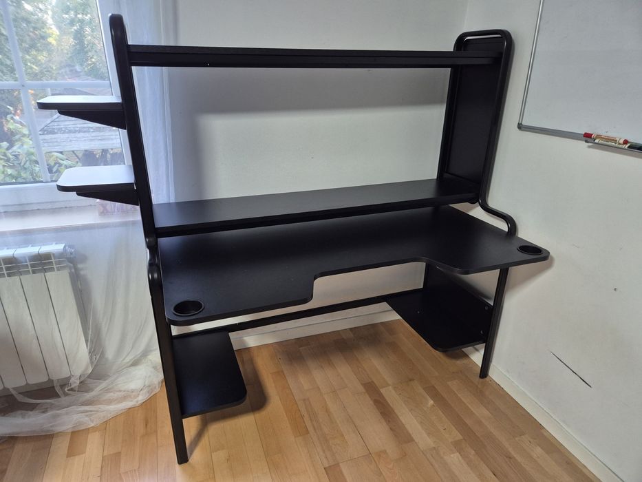 Biurko gamingowe Fredde Ikea czarne