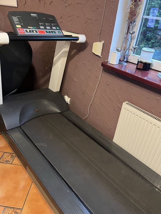 Bieżnia  profesjonalna