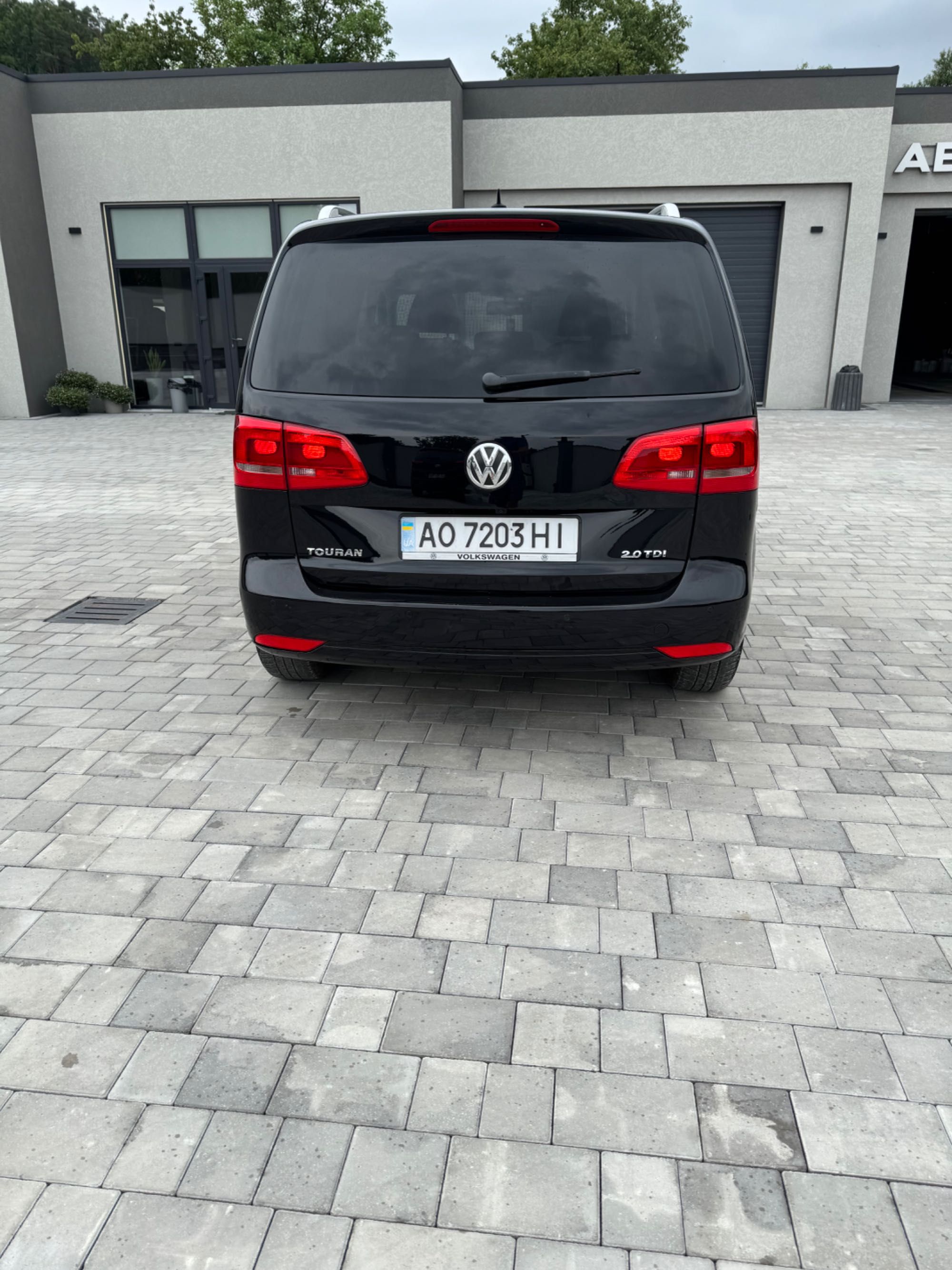 Продам автомобіль Wolkswagen Touran
