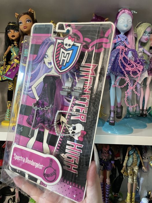 Monster High NIB Spectra Vondergeist Fashionpack To Howl For