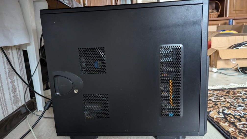 Стационарный компьютер:
Заголовок: Компьютер I7 2600K/ P67X / 24Gb DDR