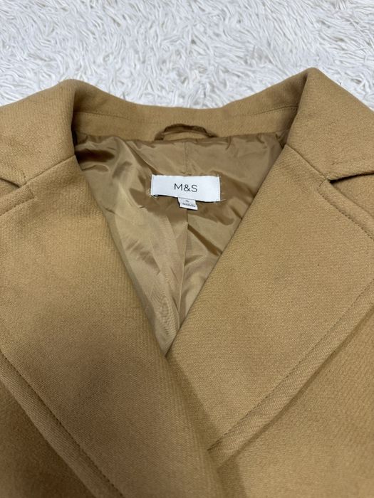 Трендова курточка M&S