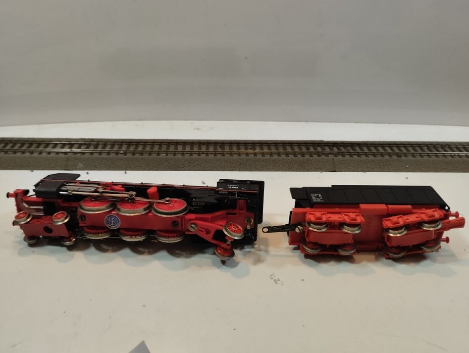 Lokomotywa parowóz Lima BR18 skala H0 //310