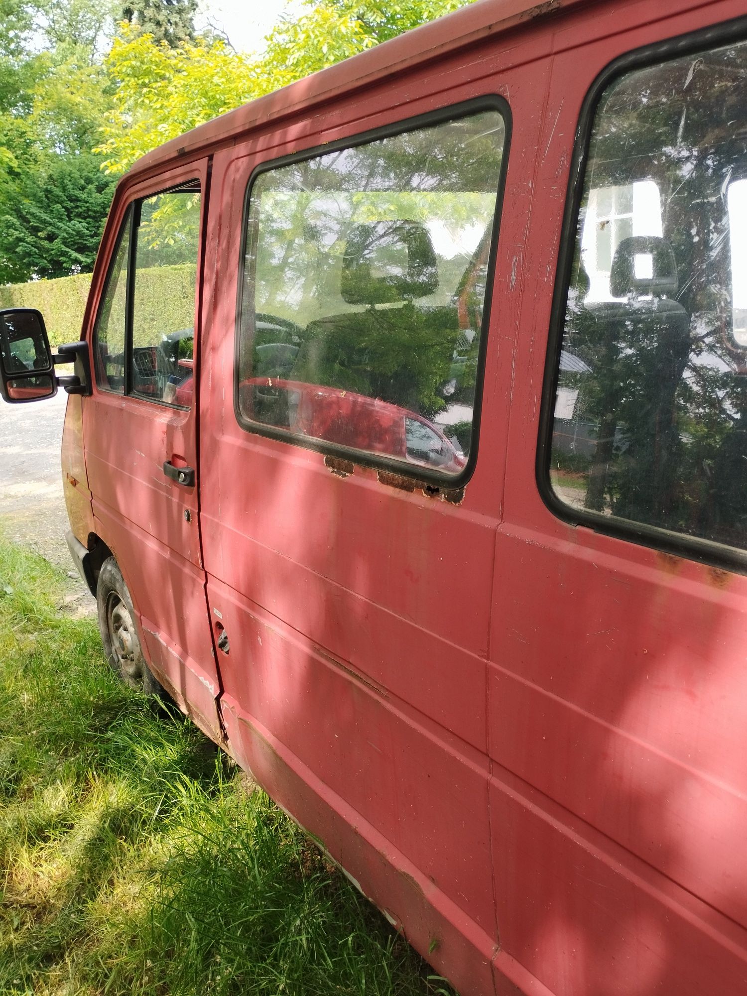 Renault Trafic 1 w całości lub na części