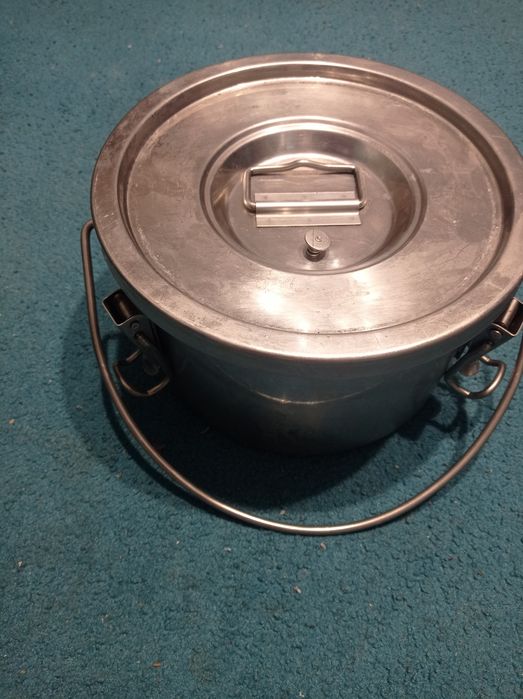 Pojemnik hermetyczny 5 litrów stal nierdzewna.