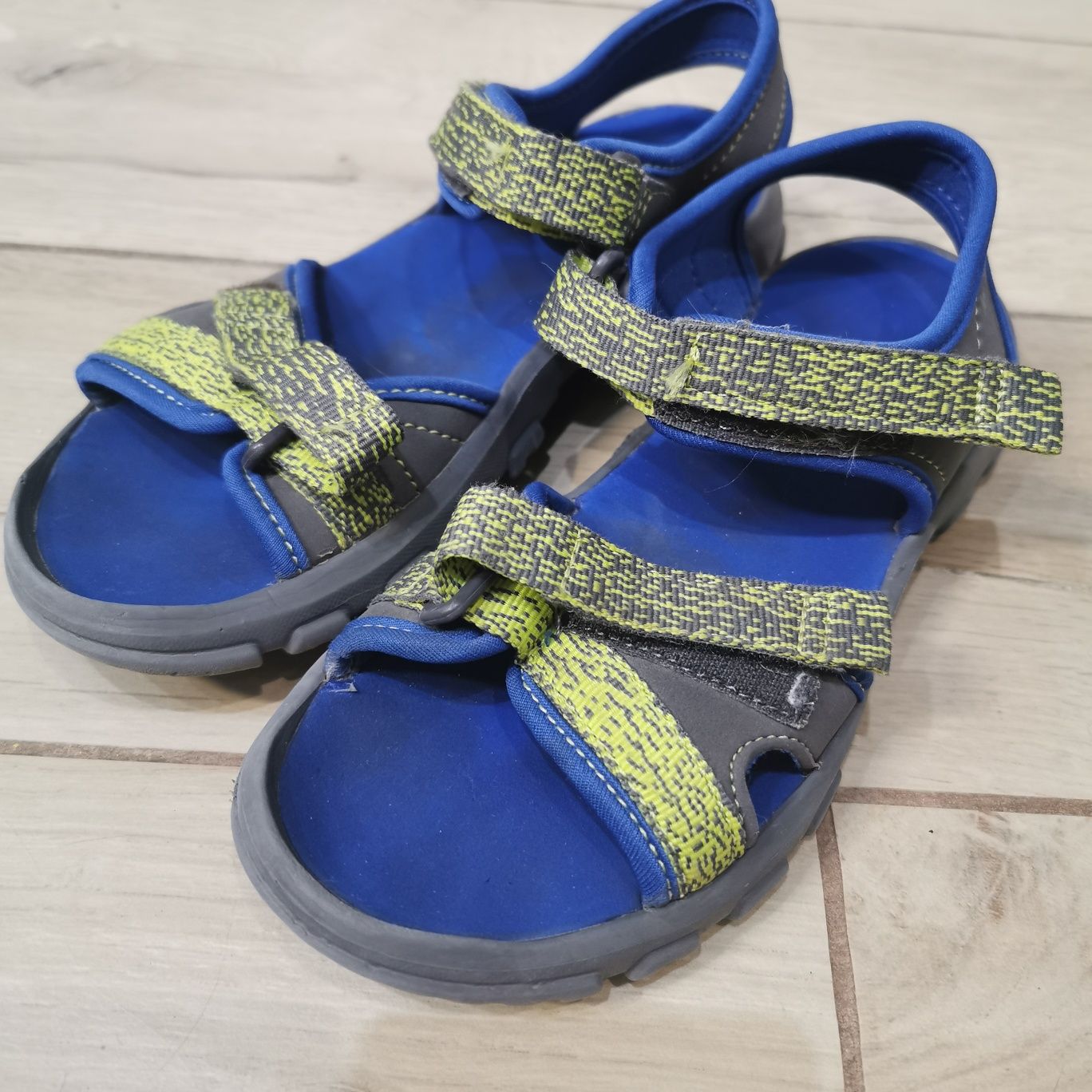 Quechua sandały 31/32 Decathlon