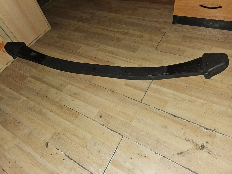 Plastikowy-kompozytowy, przedni resor do Mercedesa Sprintera