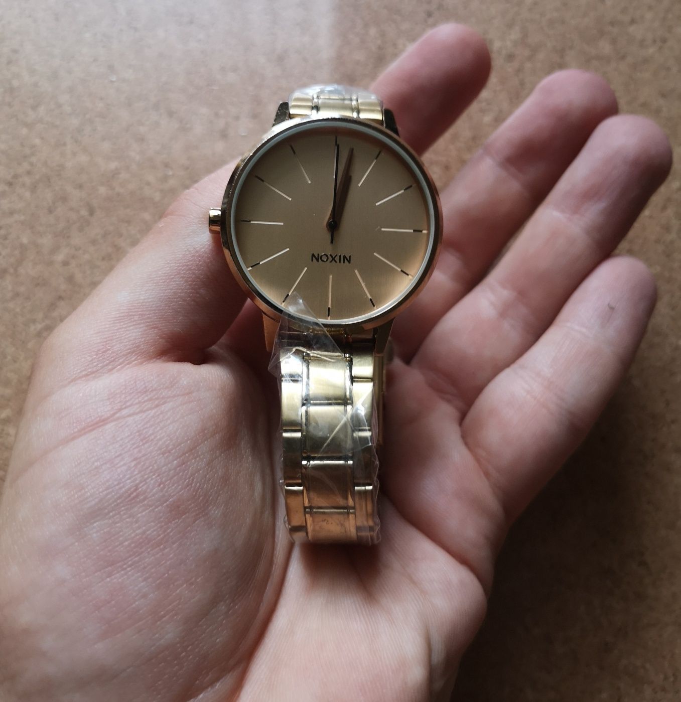 Zegarek Nixon odnowiony pozłacany 24k złoto damski