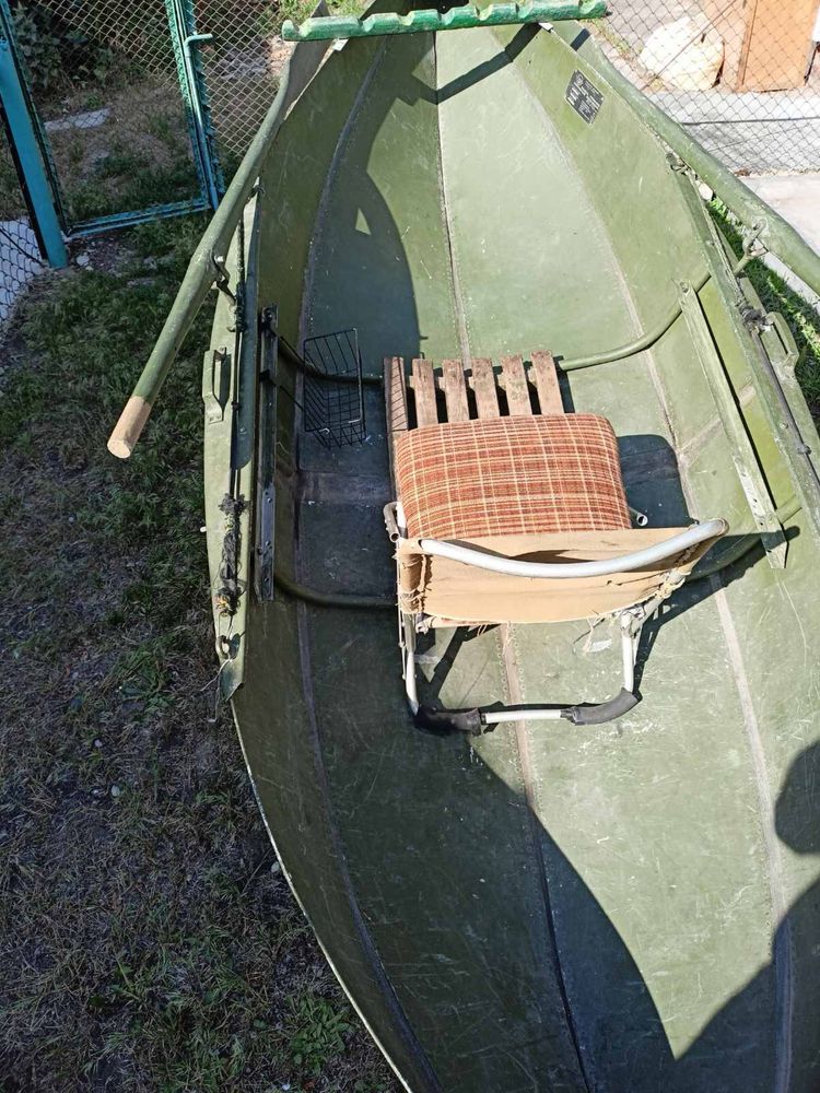 Алюмінієвий човен