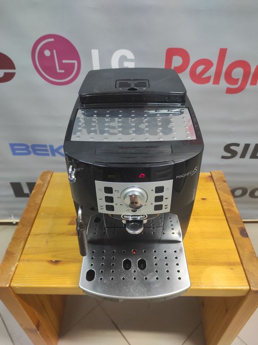 Кофемашина  Delonghi ECAM22.110.B