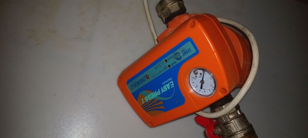 продам   Контролер тиску.