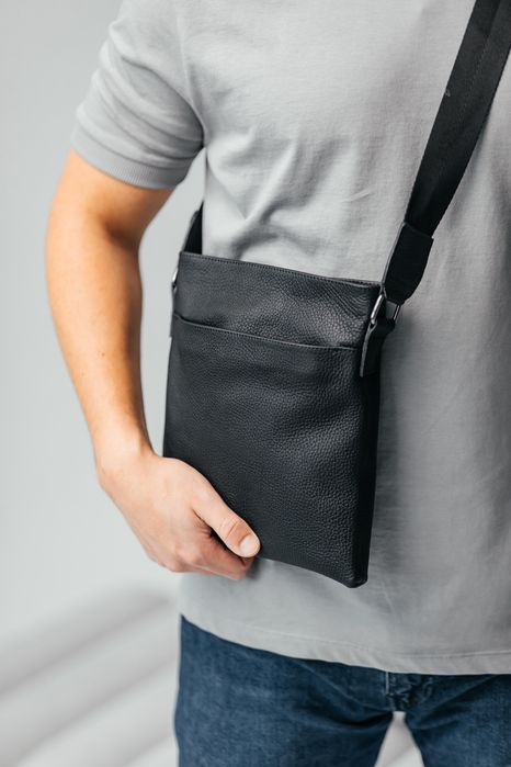 Мужская сумка Флеш Ап черная из натуральной кожи, барсетка через плечо
