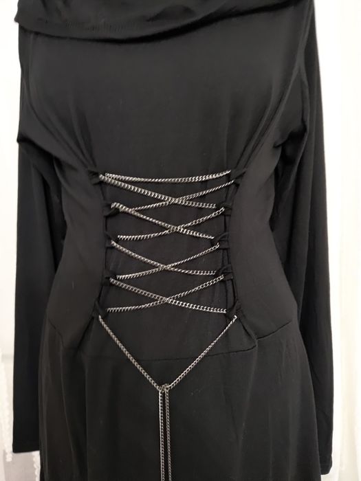 Strój przebranie gotyk suknia gotycka kaptur łańcuch roz. M++