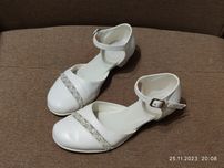 Buty komunijne r.31 Trzy razy ubrane.