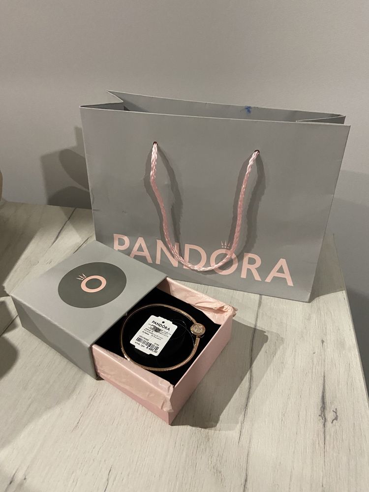 Браслет Pandora "Сяюча корона O" з покриттям 14K рожевим золотом