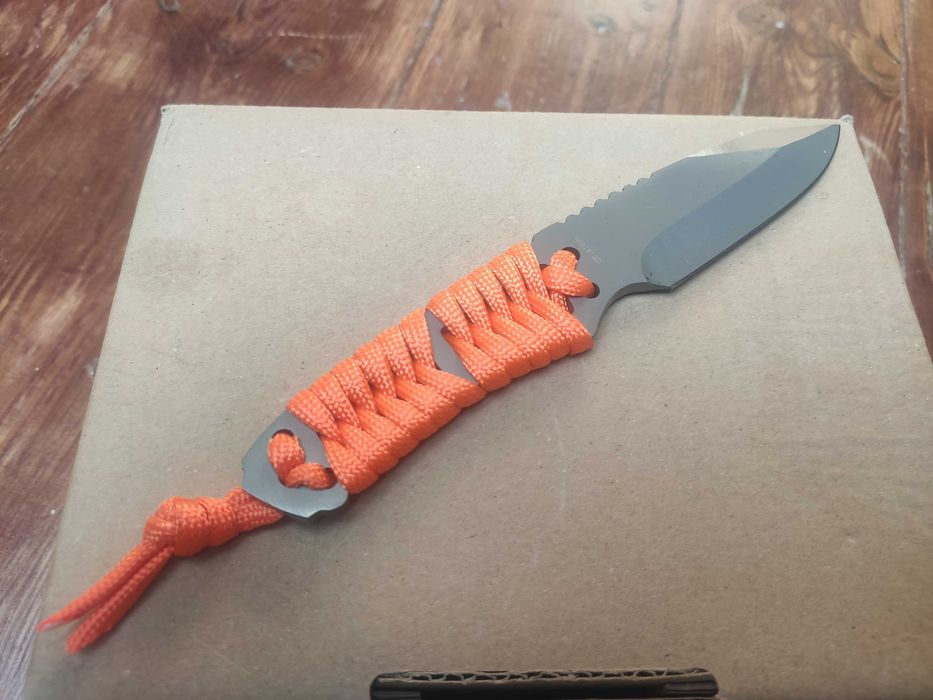 Nóż, survival - Gerber - Bear Grylls Paracord Fixed Blade