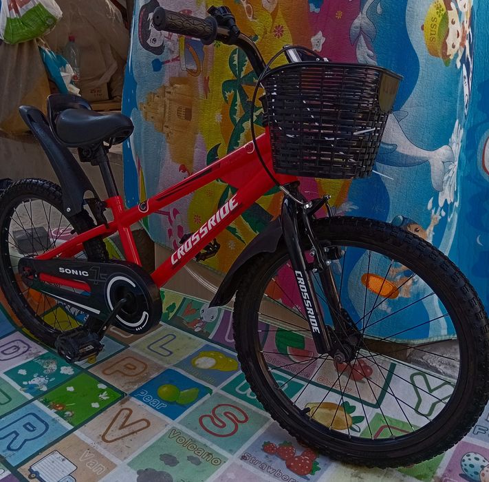 Продам дитячий спортивний велосипед на 20 дюймів Cross Ride почтиновий