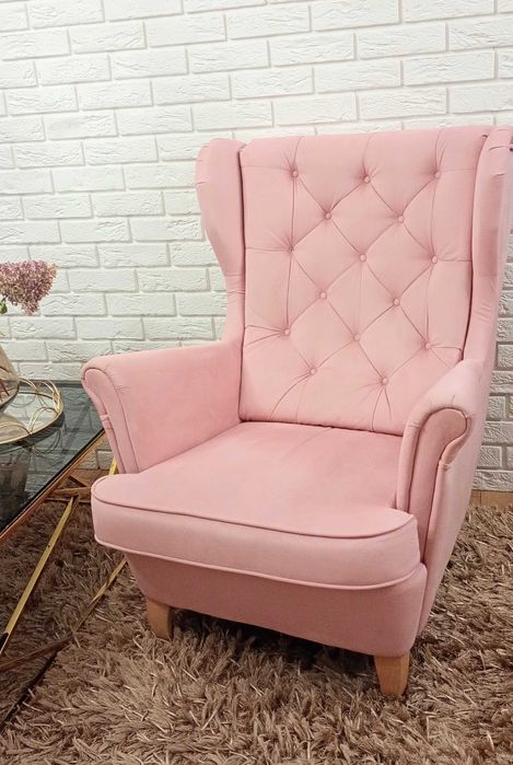 Fotel Uszak Różowy