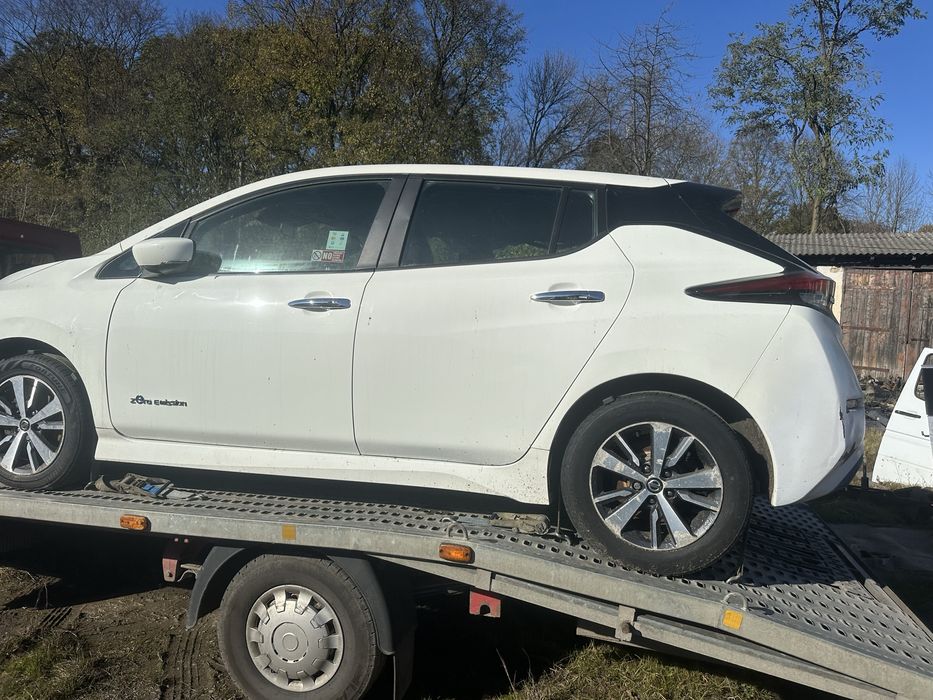 Розборка Nissan leaf нісан ліф