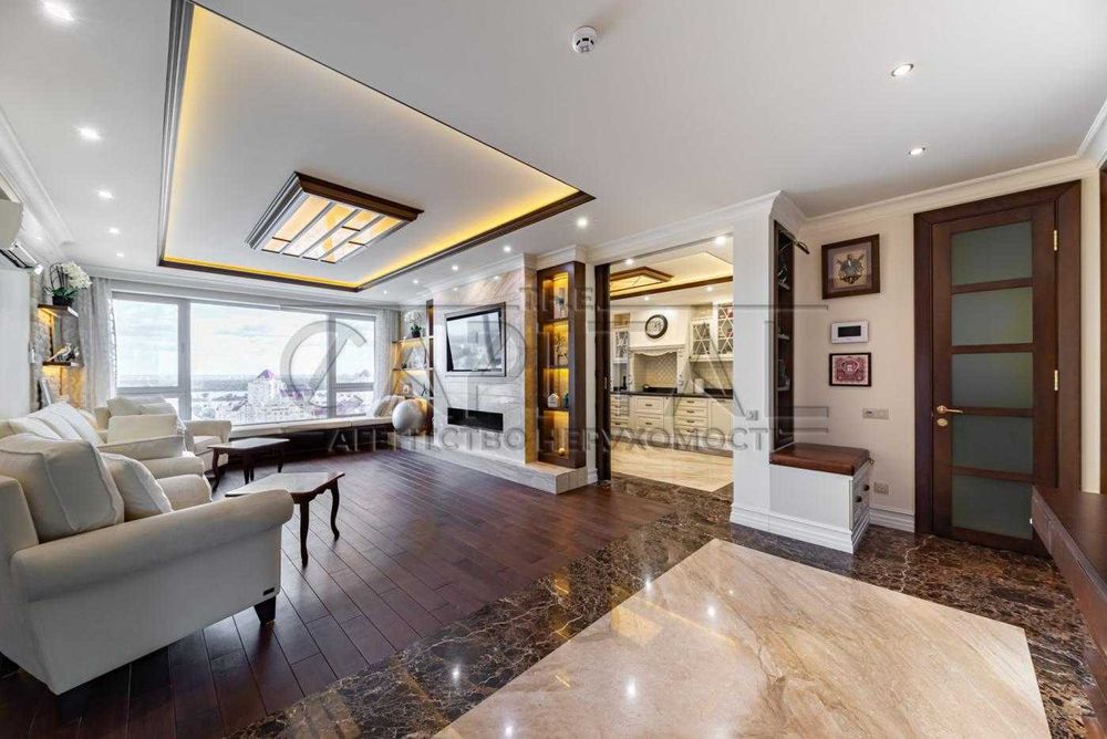 ОРЕНДА Бізнес-клас на висоті: стильна 3-к 108м2 з авторським ремонтом