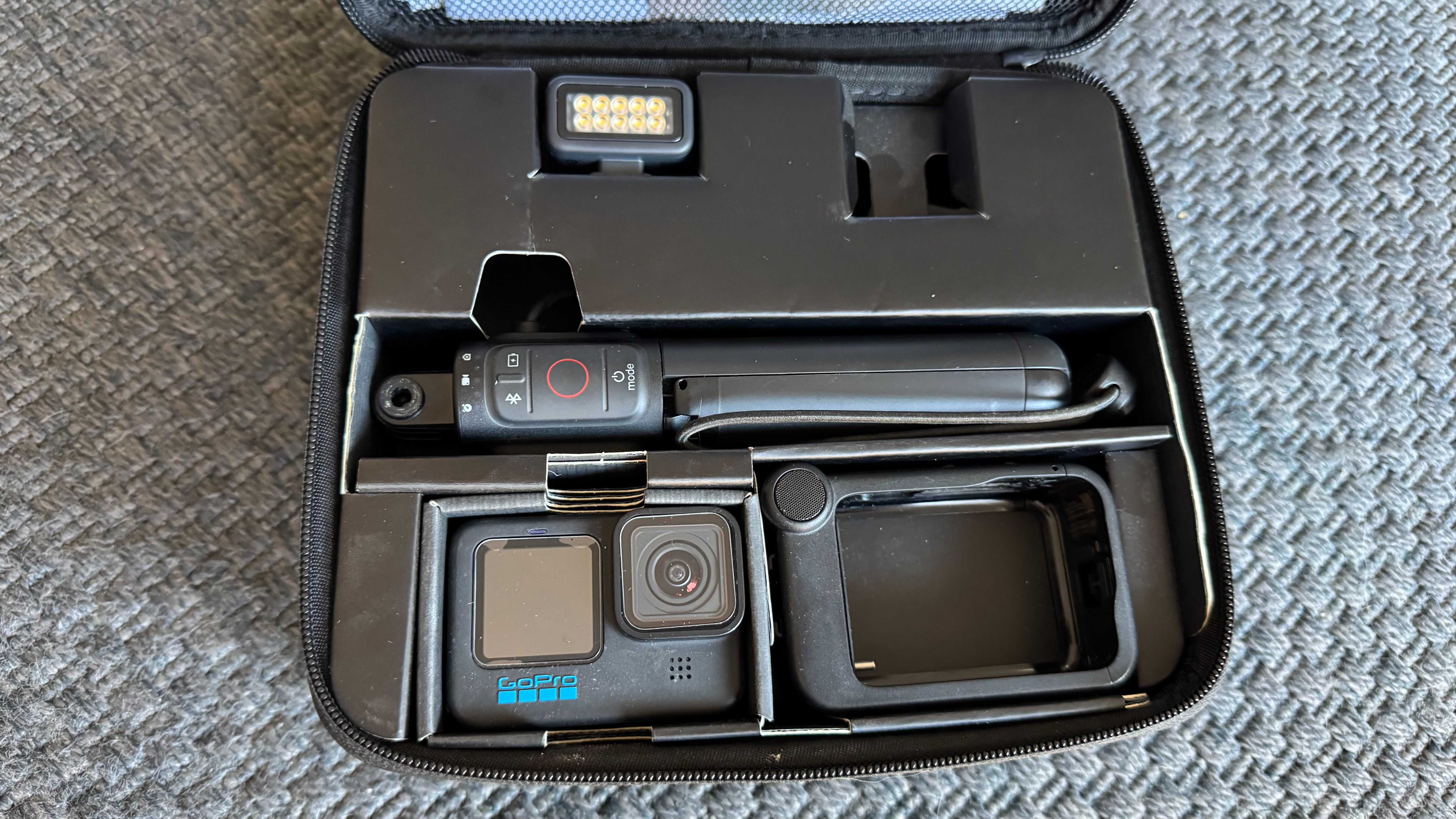GoPro Hero11 Creator Combo – Kit completo para vlogs e viagens!
