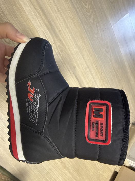 Зимове взуття черевики