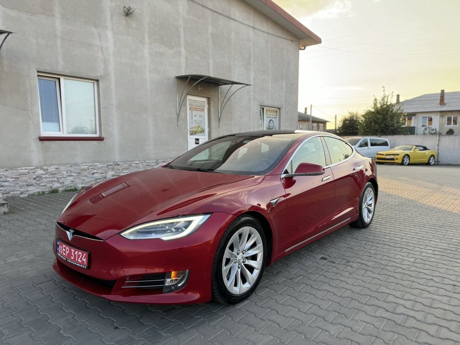 Tesla Model S 75D