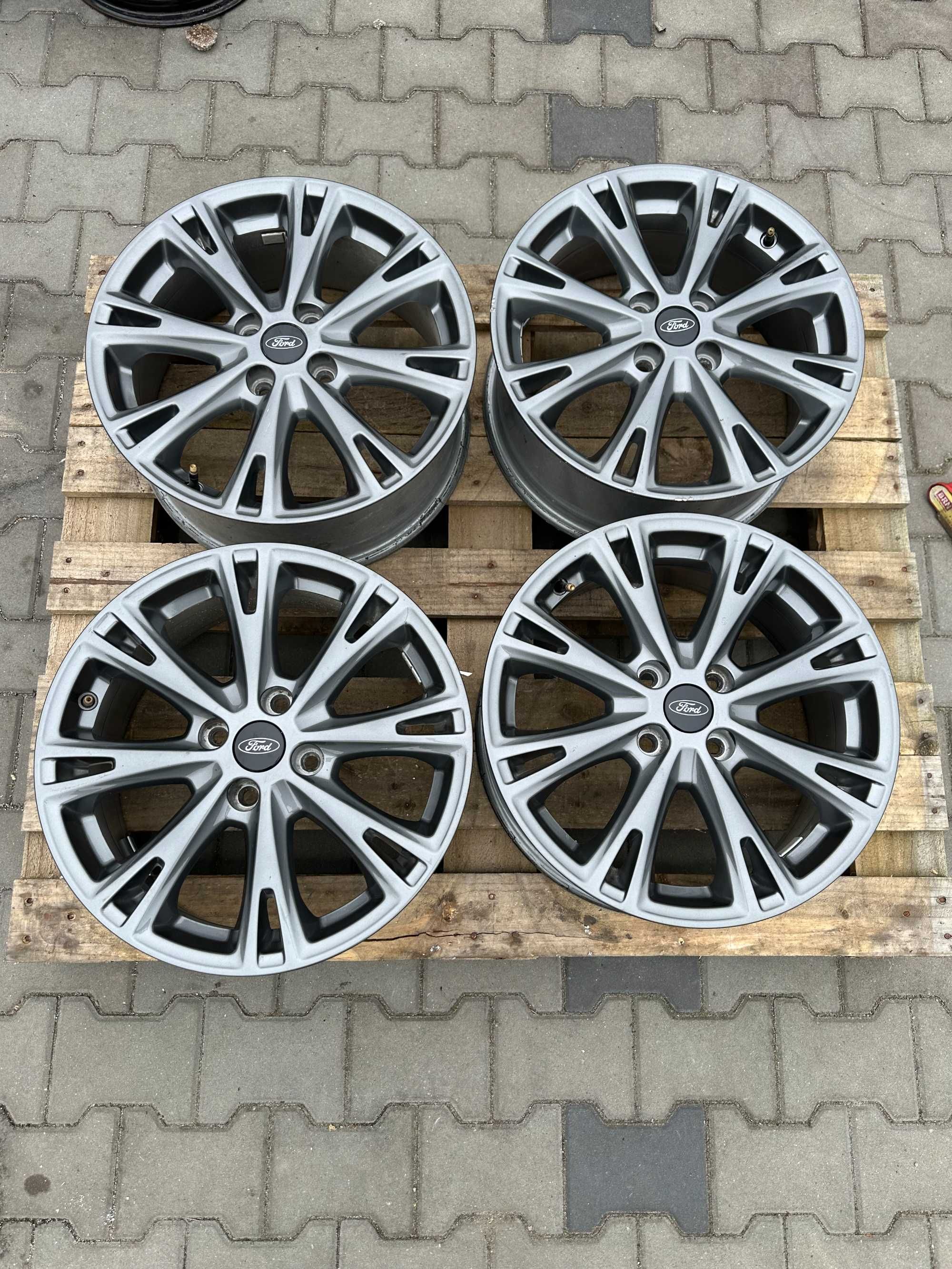 4x108 et47,5 7jx17 Ford ST 17" komplet ładne