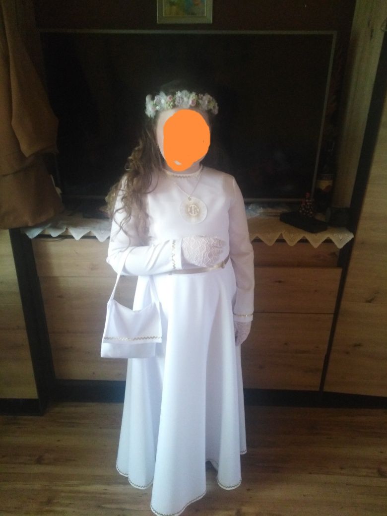Sprzedam albe komunijną dziewczęcą