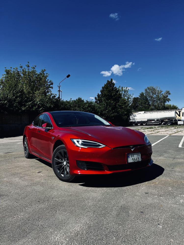 Tesla model s  2017