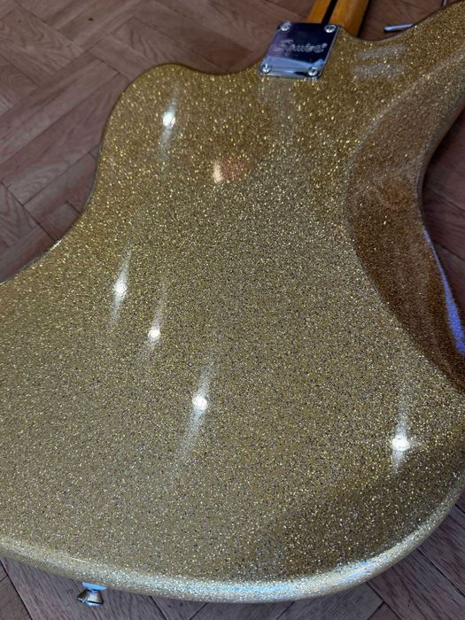Новий Squier Limited Edition Classic Vibe '70s Jaguar, Gold Sparkle