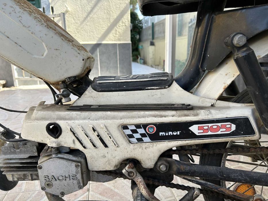 Vendo esta sachis minor 505 de 1981 por um preço razoável tem 44 anos