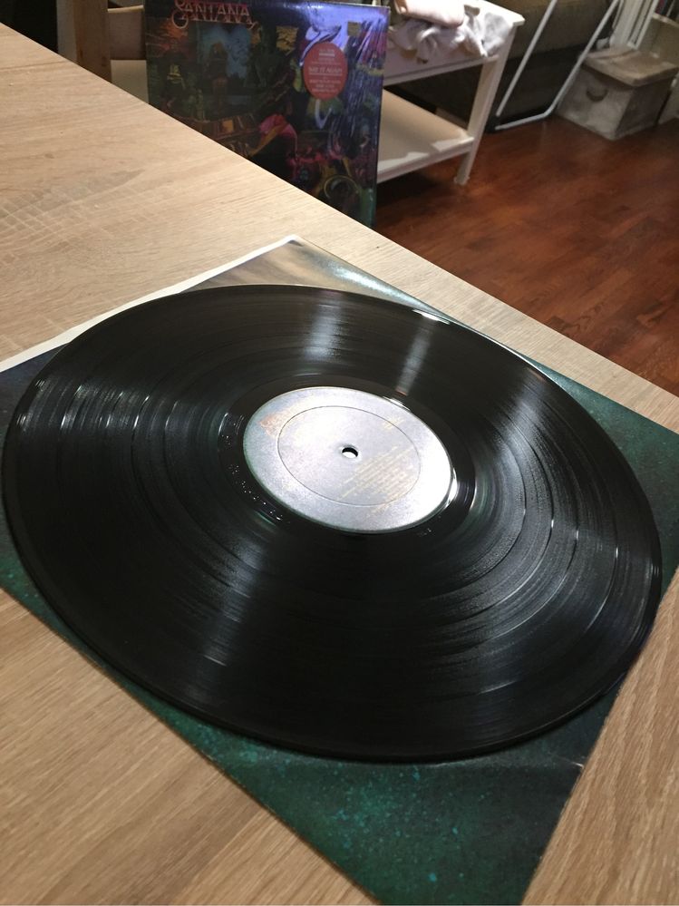 Santana Beyond Appearances USA EX+