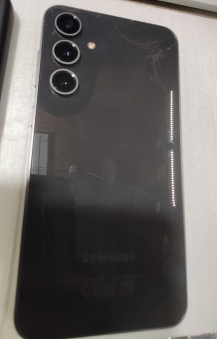 Смартфон Samsung s23Fe 8/128