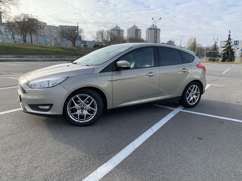 Ford Focus 2.0 2015 року