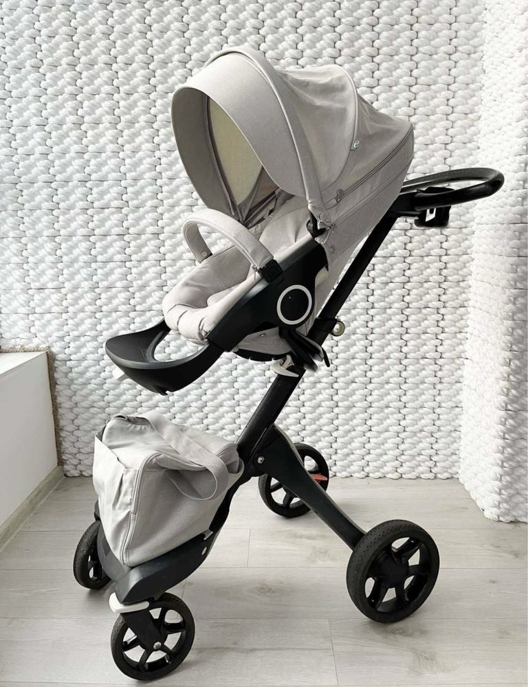 Продам коляску stokke