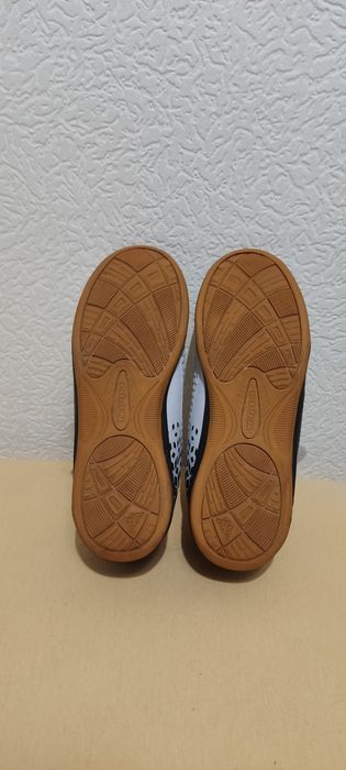 Удобные кроссовки kappa