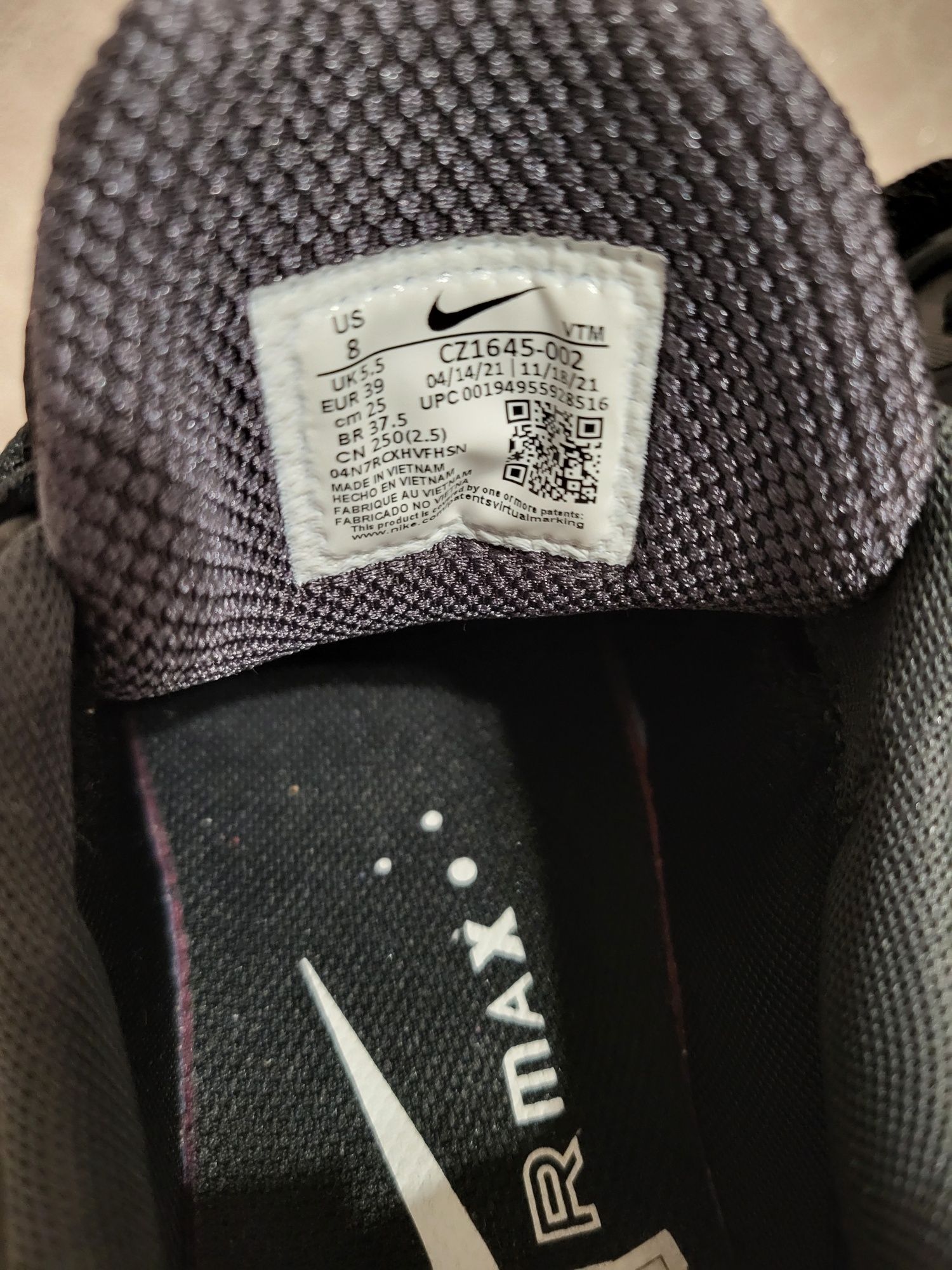 Кроссовки Nike женские,  размер 39