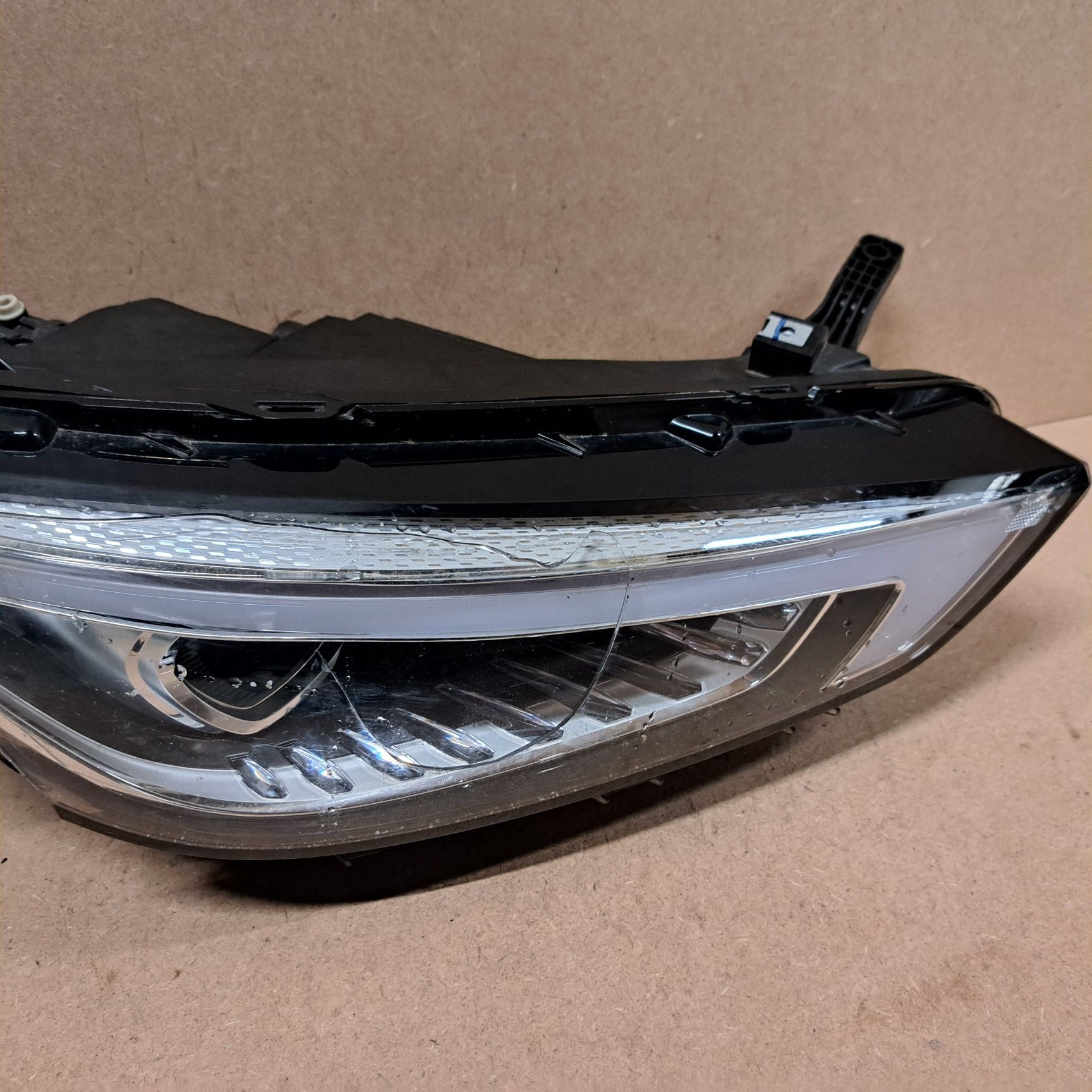 Lampa reflektor full led MG ZS lift prawy europa