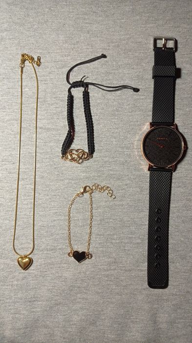 Damski zegarek i biżuteria