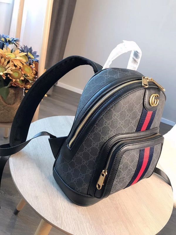 Стильний рюкзак в наявності Gucci