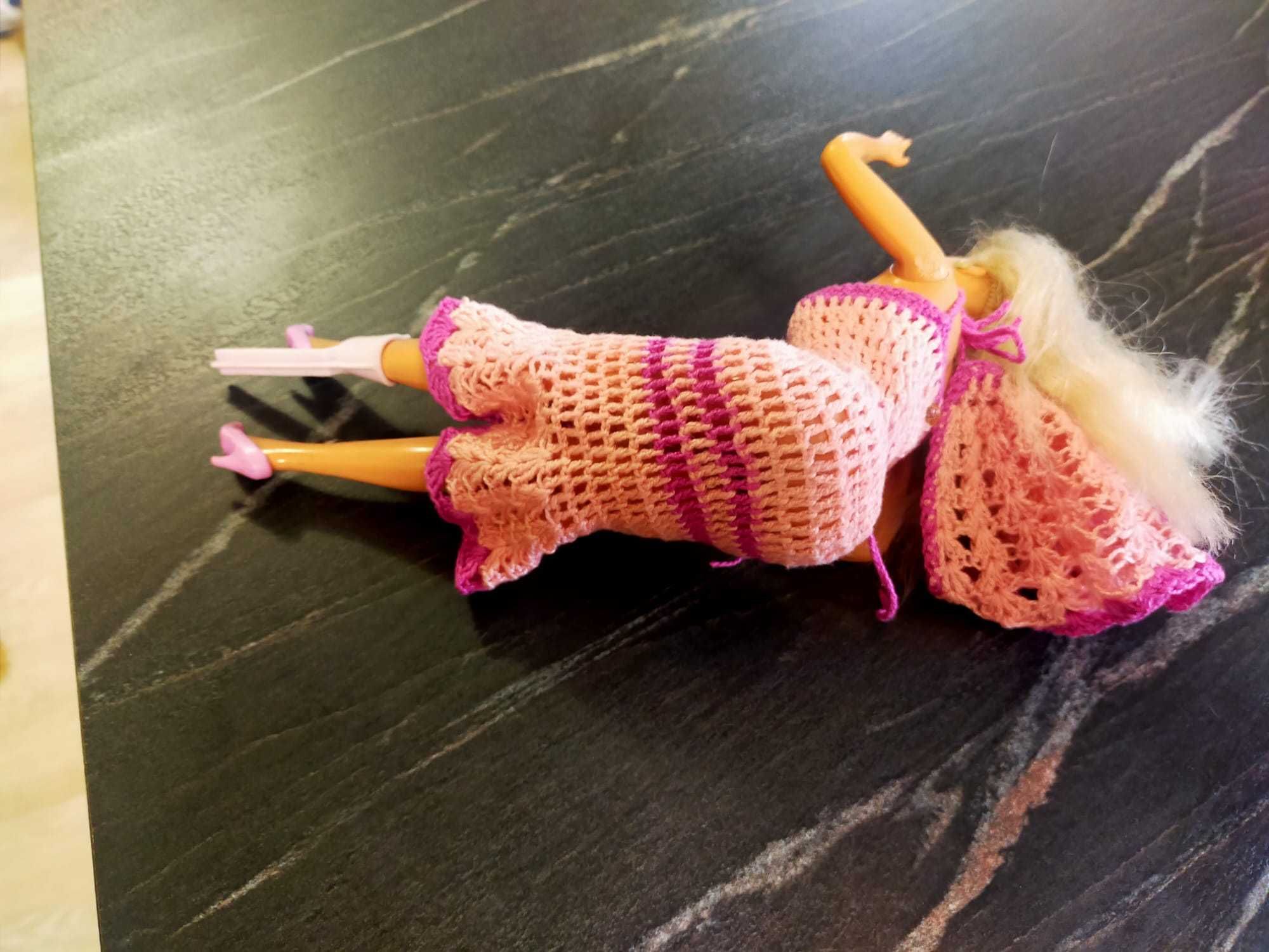Lalka Barbie z unikatowym ubrankiem lata 90