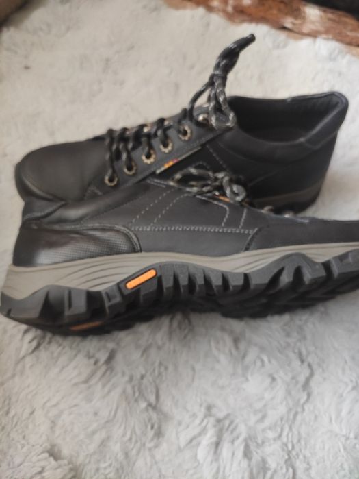 Кожаные туфли кроссовки