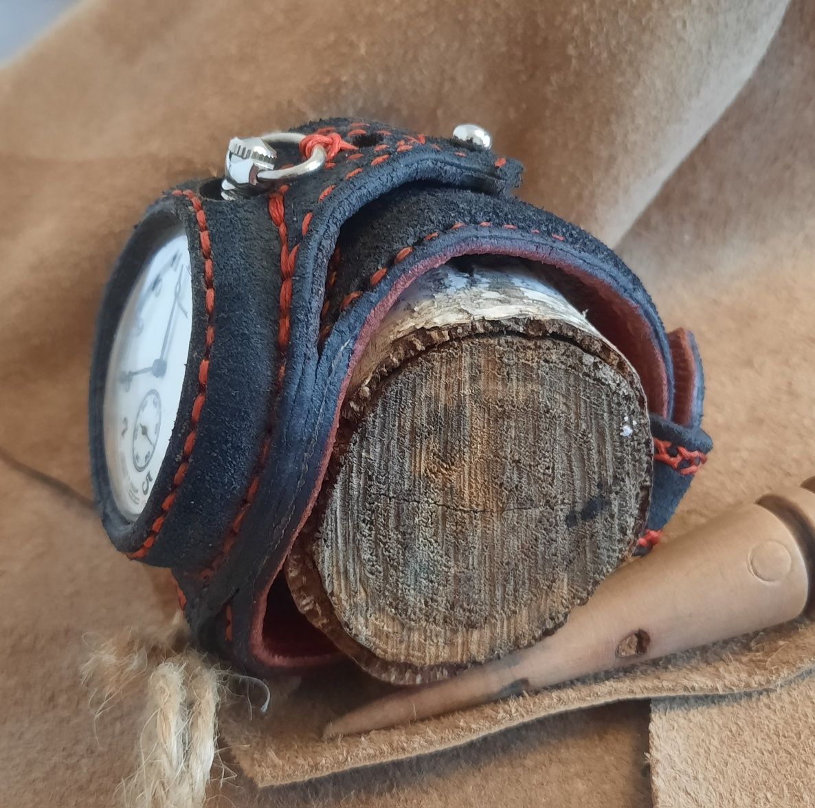 Pasek skórzany na zegarek kieszonkowy rękodzieło
