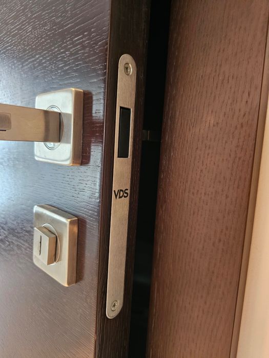 Drzwi mahoniowe + ościeżnice + klamki