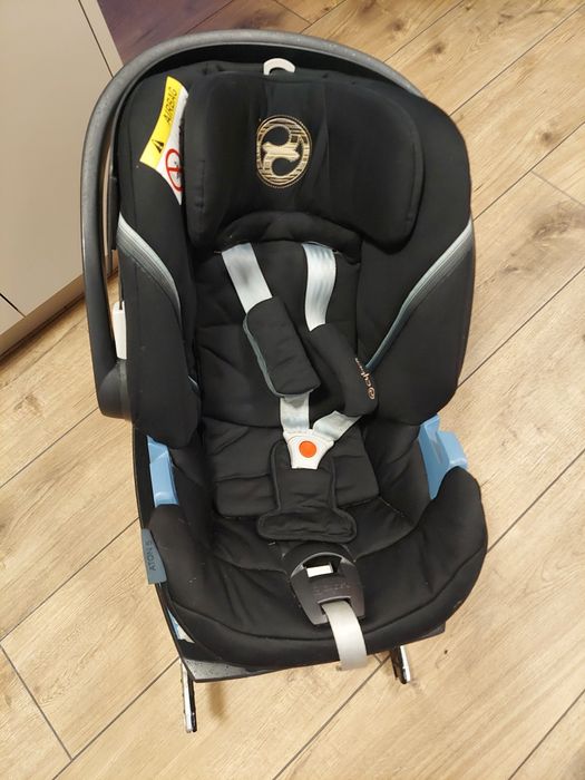 Fotelik Cybex z bazą ISOFIX