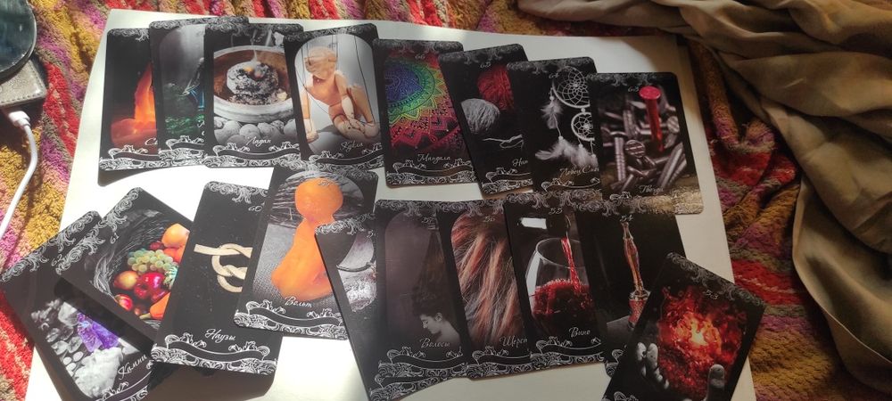 Оракул Гекаты (безрамочное)(REMASTERED MYSTIC SILK)