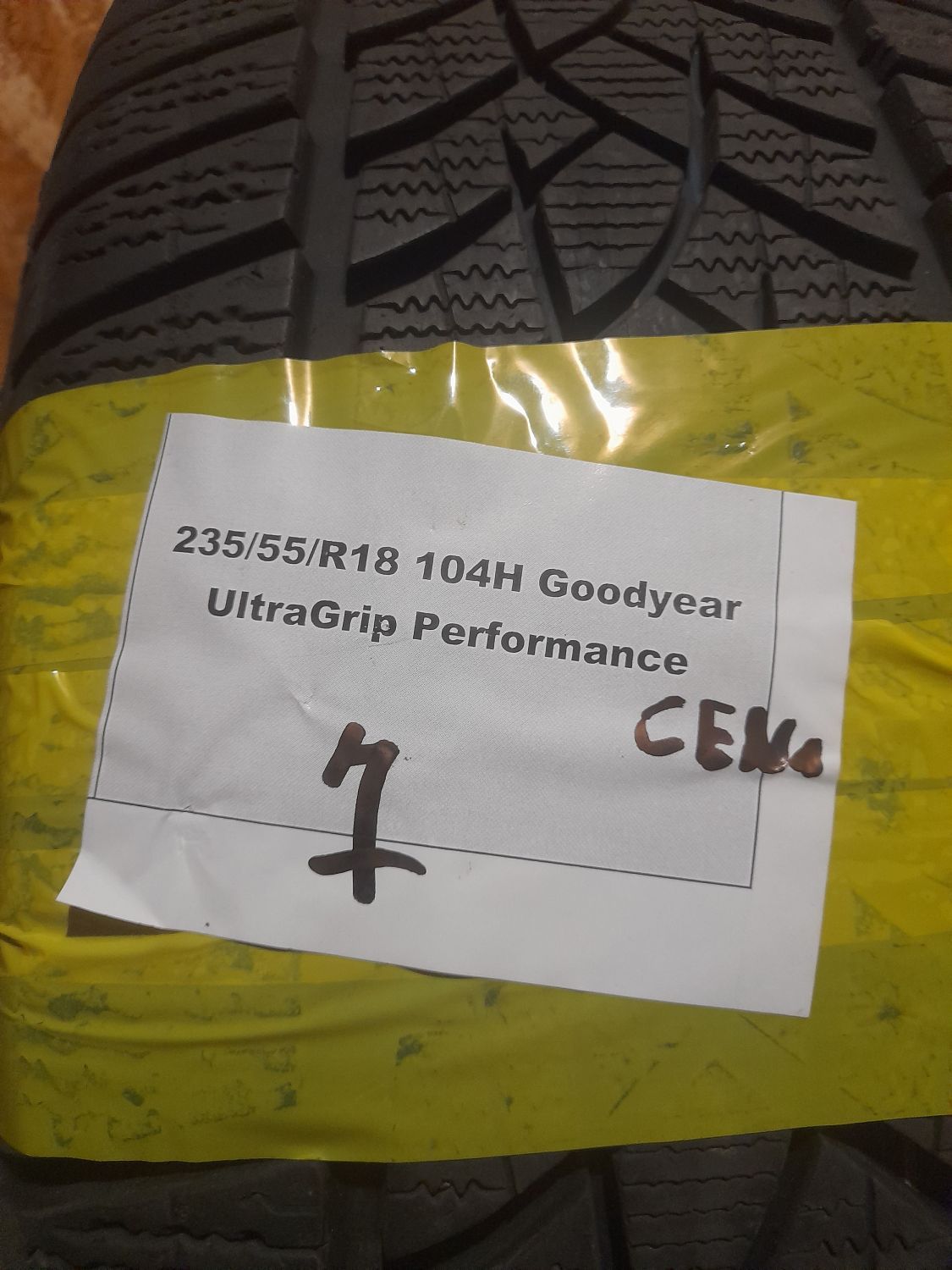 Шини Goodyear UltraGrip Performance Gen-1 235/55 R18 104H XL Б/У 7 мм