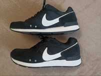 Кросівки Nike 42 27см Нові